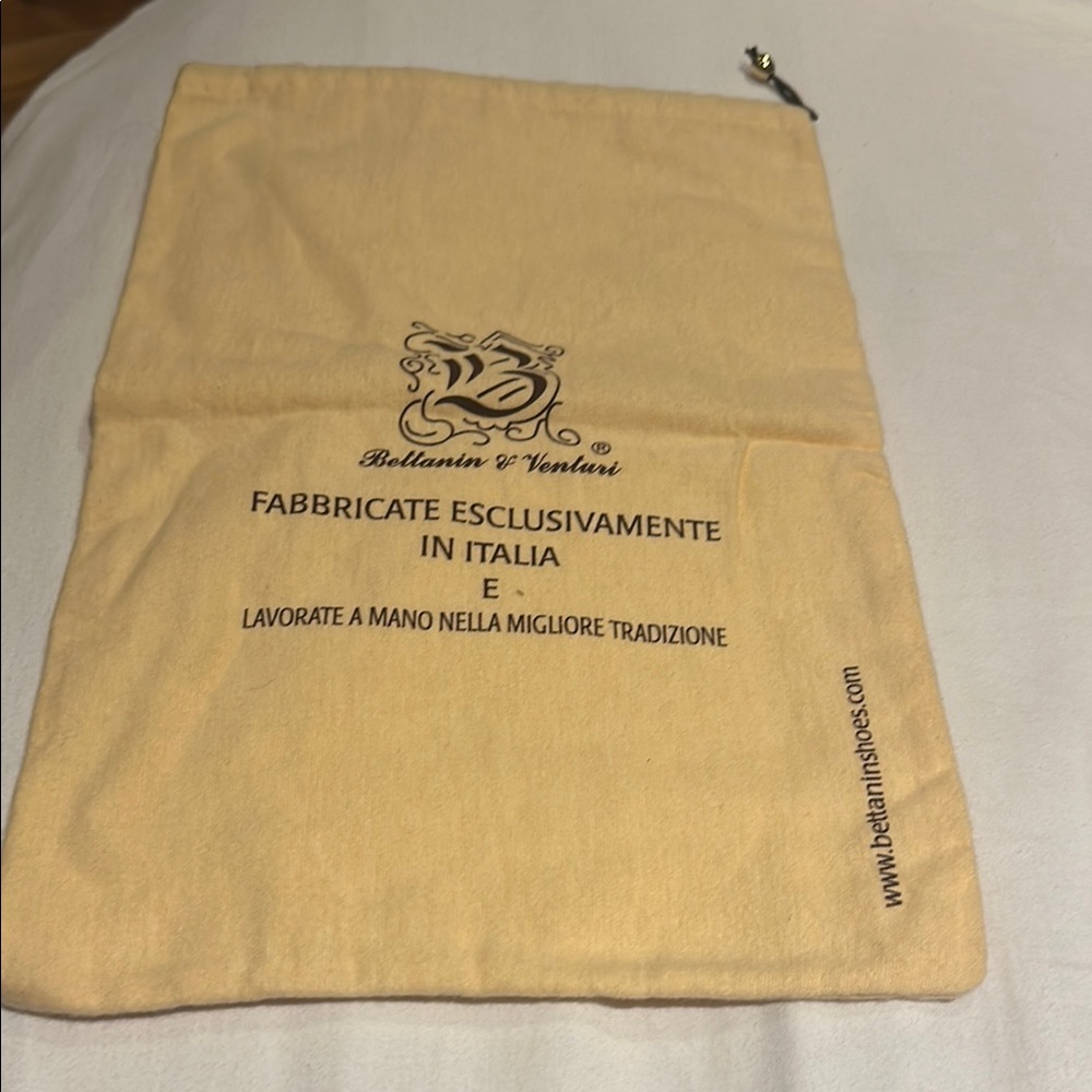 Dust bag.